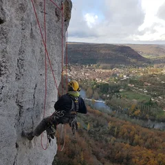 Conception, réalisation et entretien de via ferrata par Antipodes Constructions