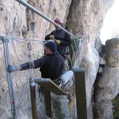 Conception, réalisation et entretien de via ferrata par Antipodes Constructions