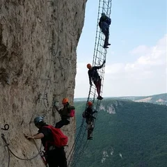 Conception, réalisation et entretien de via ferrata par Antipodes Constructions